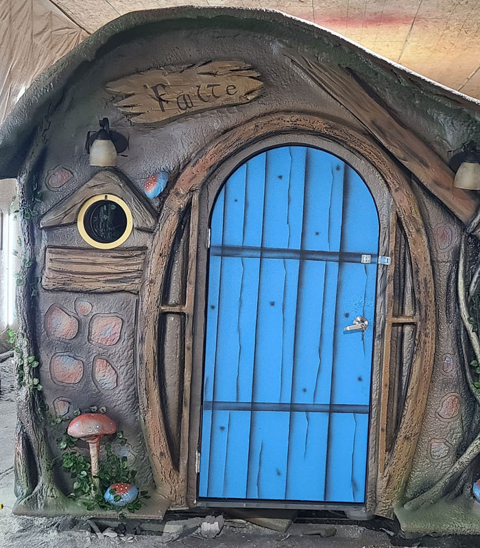 Hobbit Sprayfoam Playhouse
